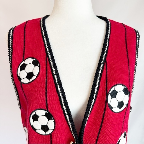 Vintage Mandal Bay Soccer Mom Novelty Button Red V-Neck Knit Sweater Vest Large - Picture 3 of 15